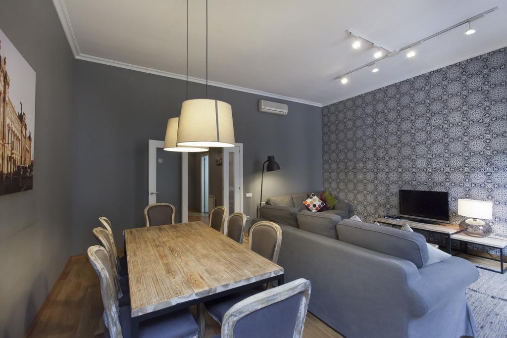 Short Stay Group Paseo De Gracia Serviced Apartments บาร์เซโลนา ภายนอก รูปภาพ