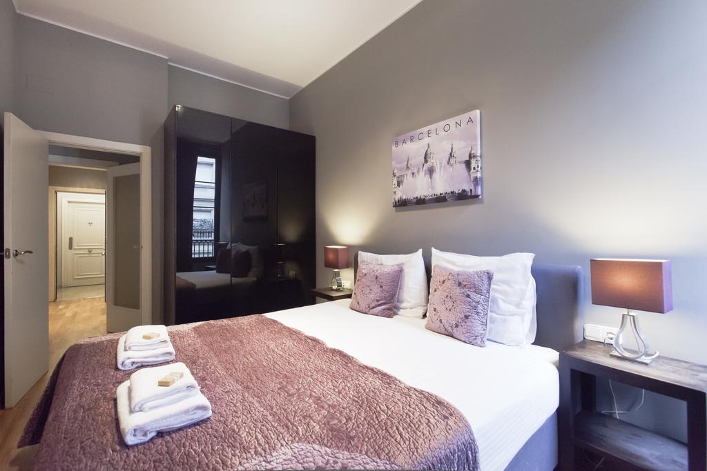 Short Stay Group Paseo De Gracia Serviced Apartments บาร์เซโลนา ภายนอก รูปภาพ
