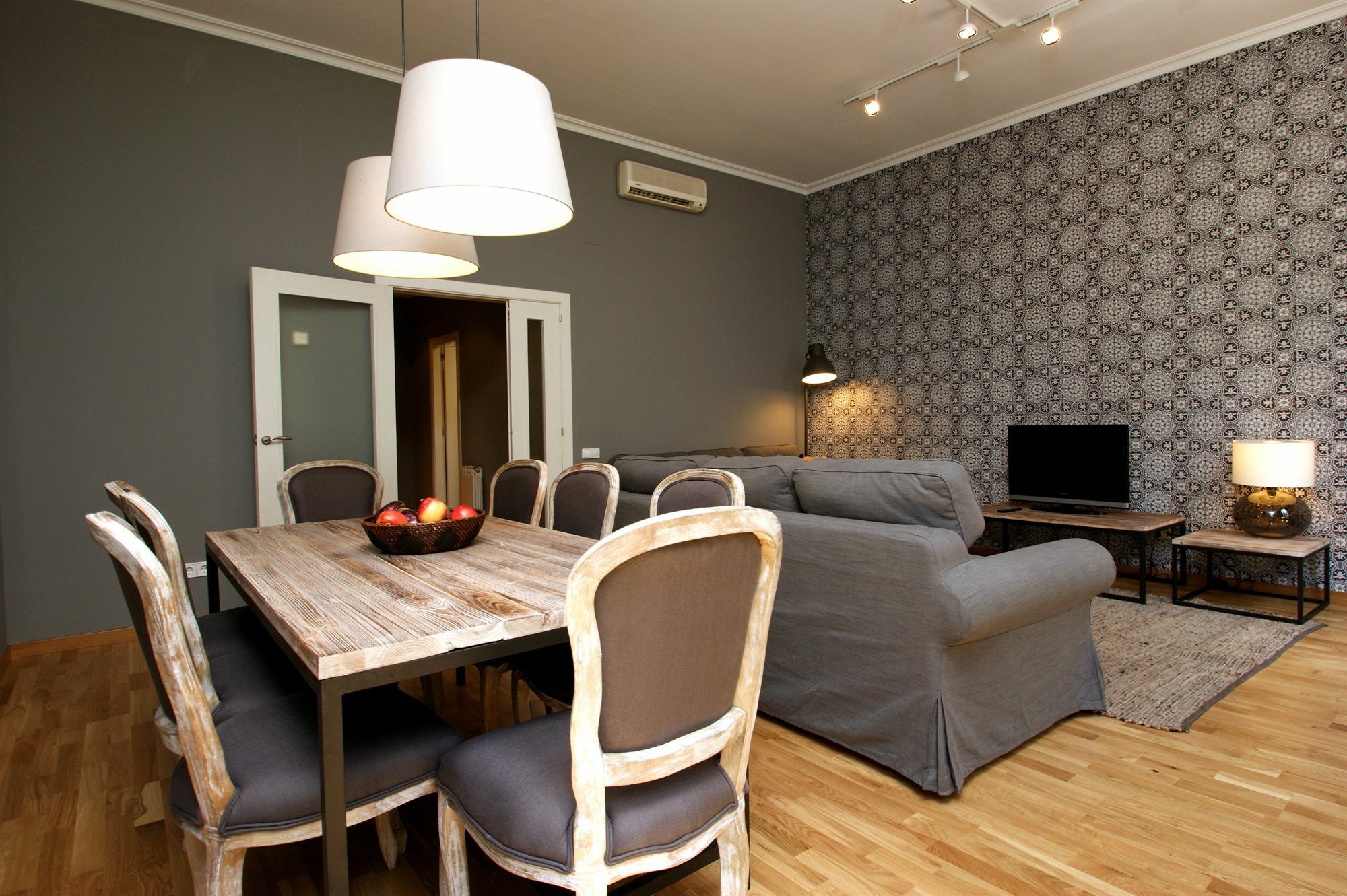 Short Stay Group Paseo De Gracia Serviced Apartments บาร์เซโลนา ภายนอก รูปภาพ