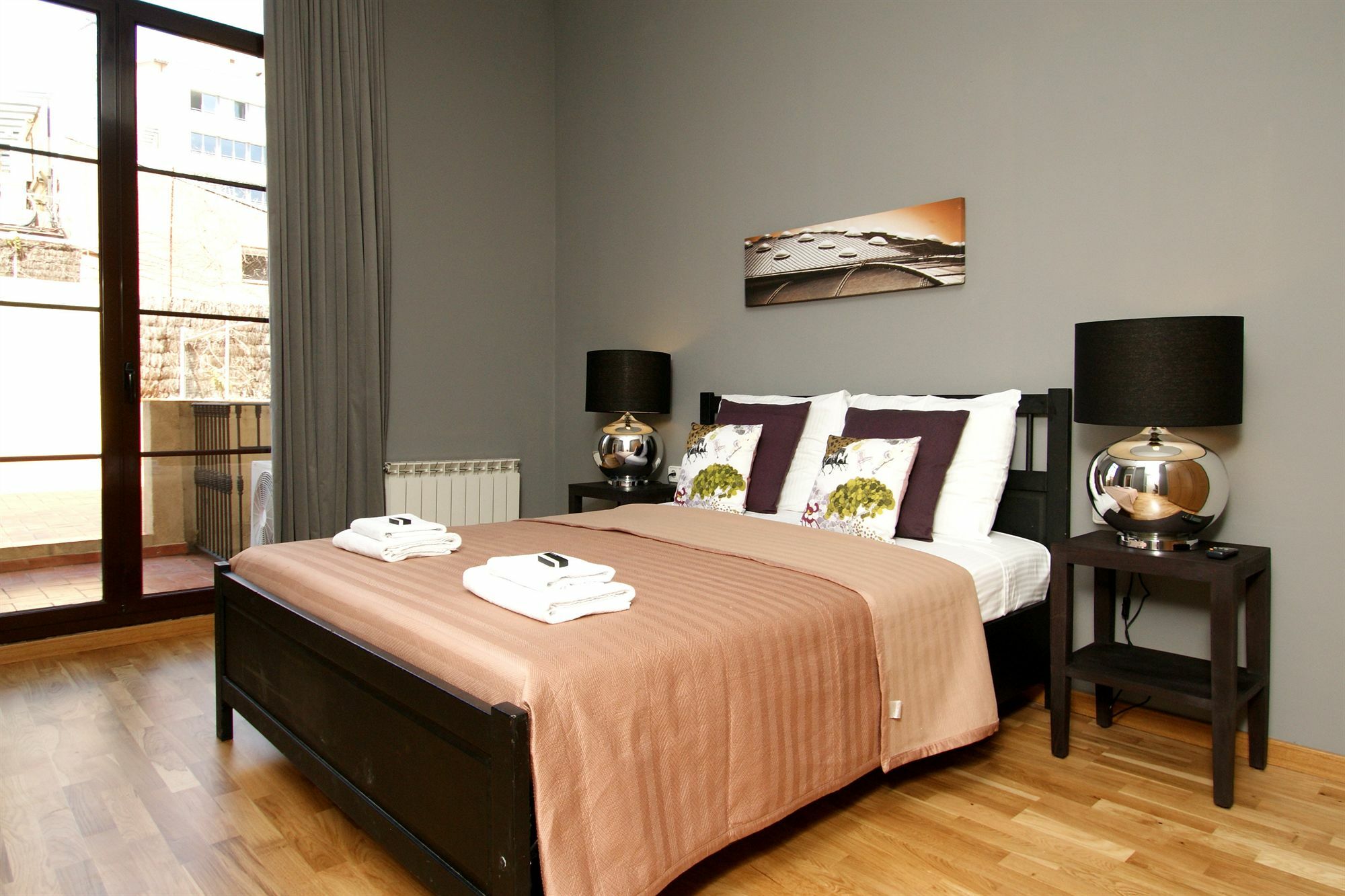 Short Stay Group Paseo De Gracia Serviced Apartments บาร์เซโลนา ภายนอก รูปภาพ