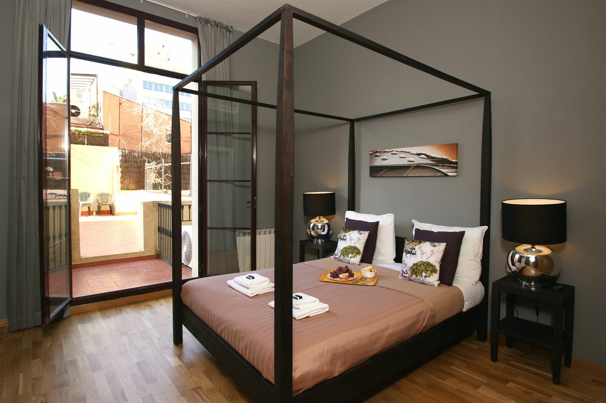 Short Stay Group Paseo De Gracia Serviced Apartments บาร์เซโลนา ภายนอก รูปภาพ